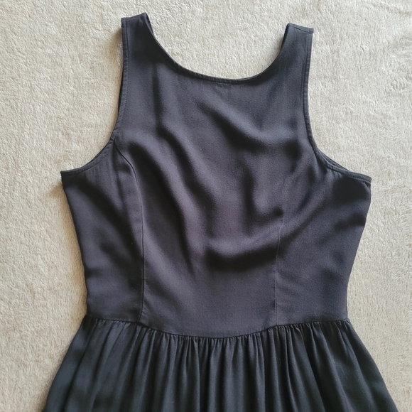 Aritzia Talula fit and flare mini dress size small​ - Picture 3 of 10